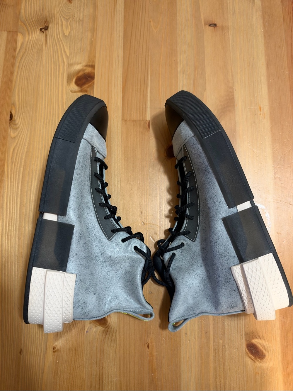 Converse Disrupt CX High Top — Ash Stone/Orewood — Size 9.5